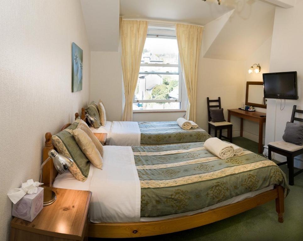 サマセット ハウス B&B グレンジ・オーバー・サンズ 部屋 写真